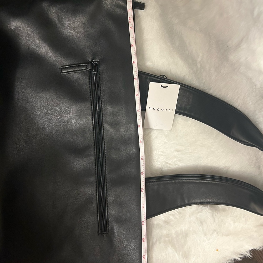 Bugatti Black vegan Tote Bag with zipper closure outside zipper🆓umbrella - Picture 10 of 15